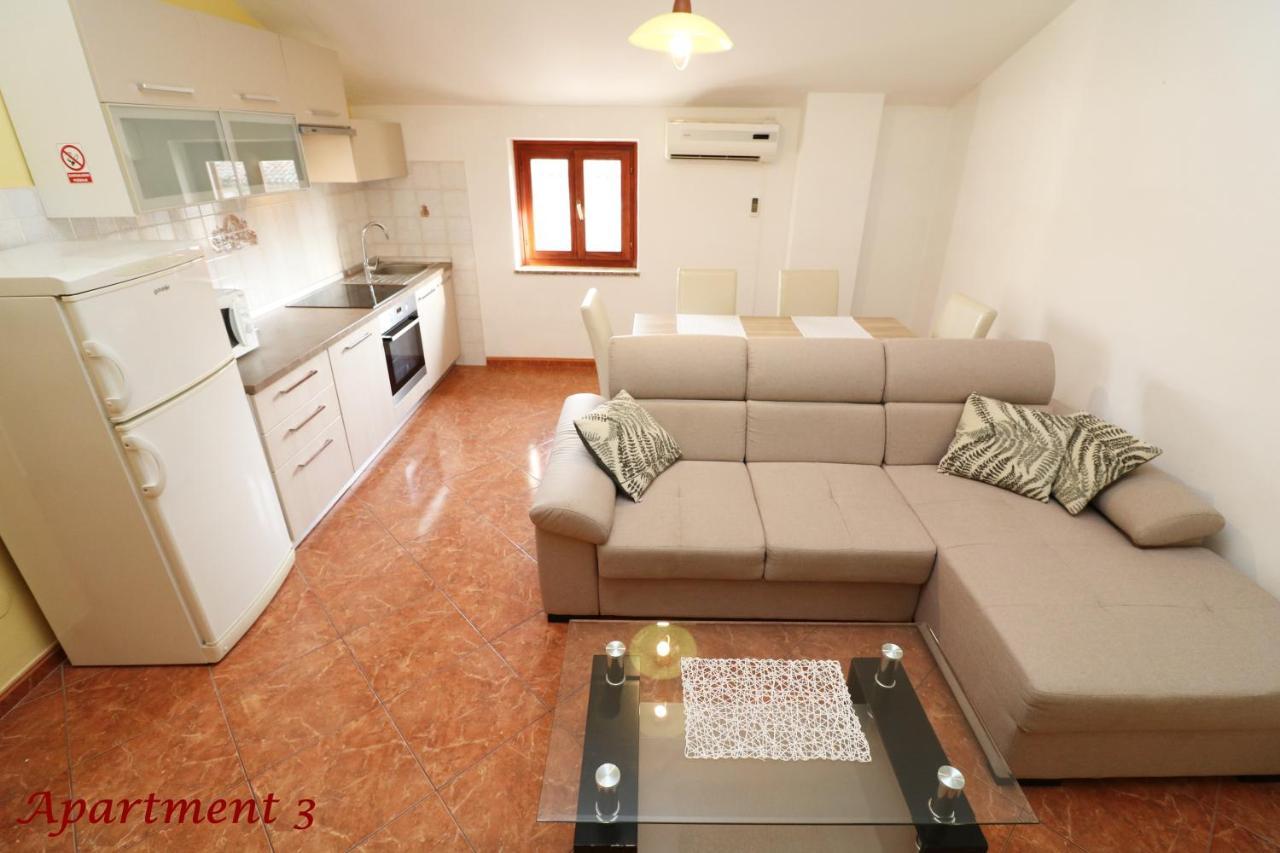 Old Town Rooms And Apartment Porec Ngoại thất bức ảnh
