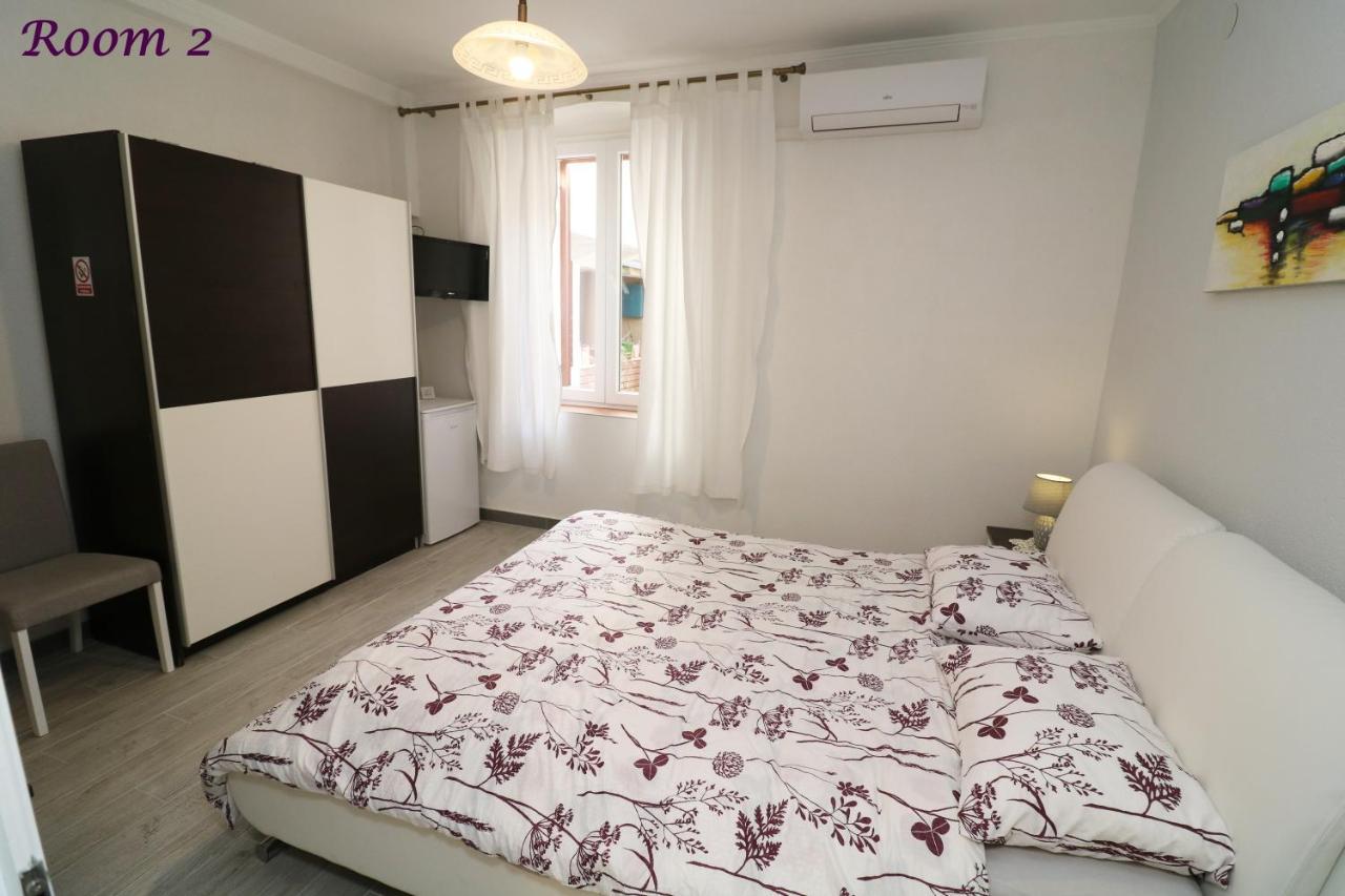 Old Town Rooms And Apartment Porec Ngoại thất bức ảnh