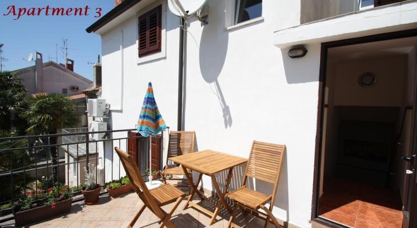 Old Town Rooms And Apartment Porec Ngoại thất bức ảnh