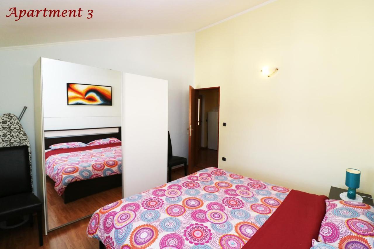 Old Town Rooms And Apartment Porec Ngoại thất bức ảnh